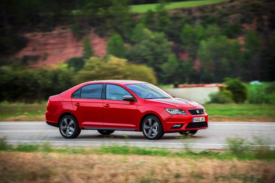 Seat Toledo FR Line 2015 года  (фото 2 из 14)